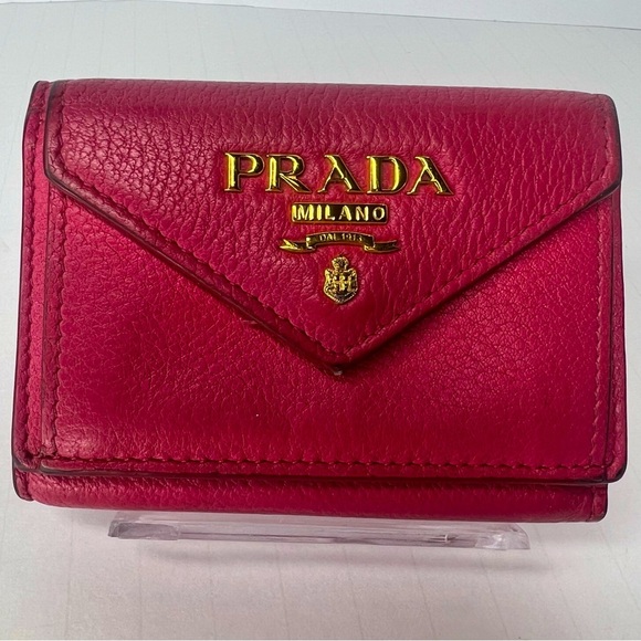 🩷Prada Pink Saffiano Leather Trifold Compact Fold Wallet | PRELOVED💕🌸💕 - Picture 1 of 10